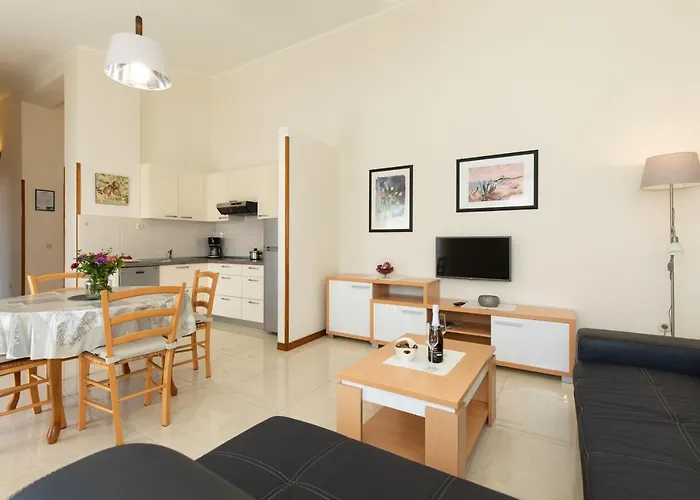 Apartments Dujmovic Ivo 1 Baška