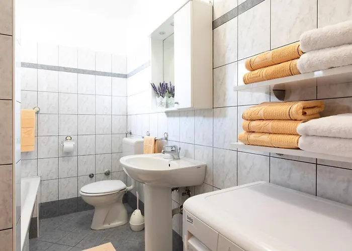 Apartments Dujmovic Ivo 1 * Baška