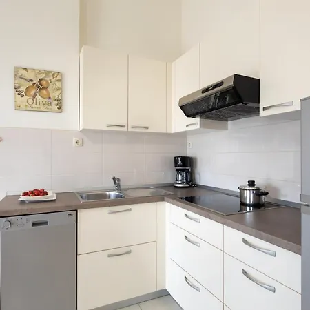 Apartments Dujmovic Ivo 1 Baska (Krk)